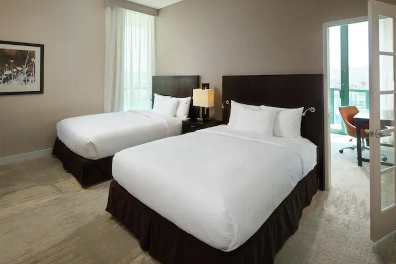 DoubleTree By Hilton San Diego Hotel Circle Exterior foto