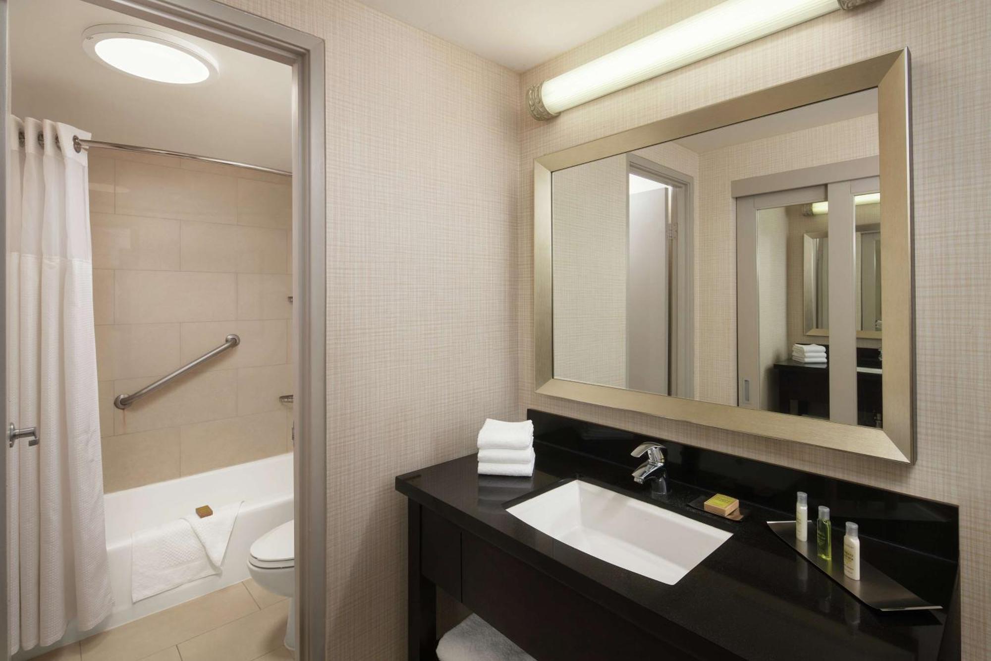 DoubleTree By Hilton San Diego Hotel Circle Exterior foto