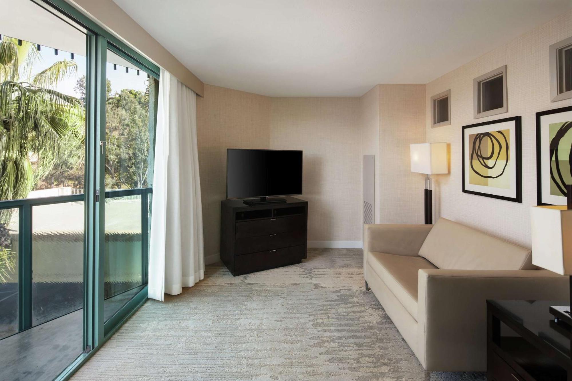 DoubleTree By Hilton San Diego Hotel Circle Exterior foto